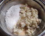 簡単リメイク♪ポテトサラダでお好み焼き作り方3写真