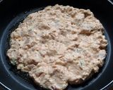 簡単リメイク♪ポテトサラダでお好み焼き作り方4写真