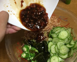 オクラときゅうりとワカメの梅肉ソース和え作り方5写真