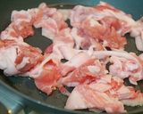豚肉のカレーソテーと夏野菜のロールパン作り方1写真