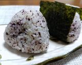 すりごまとバターが名脇役なゆかりおにぎり作り方2写真