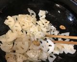 サクサク♪蓮根の和風ペペロンチーノ作り方3写真