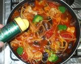 スープパスタ♪簡単トマト缶と鶏むね肉作り方12写真