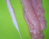 簡単離乳食☆中期～☆ふわふわささみだんご作り方1写真