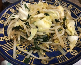 簡単！もやしとニラとキャベツの中華炒め作り方3写真