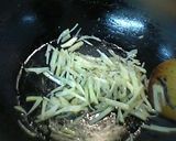 魚肉ソーセージ＆おジャガ入り♪ひじき炒め作り方3写真
