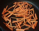 簡単☆すき焼き風♪甘辛味の焼きそば作り方4写真