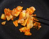 材料３つで簡単♪ご飯おいしい豚キムチ炒め作り方4写真