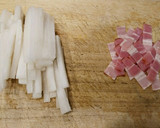 ごぼうと大根とベーコンの塩バタ醤油作り方1写真