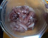お弁当に！豚こま切れとキャベツ玉ねぎ炒め作り方1写真