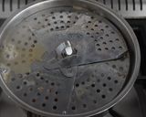生姜風味が効いた煮込み麩の肉じゃが風煮物作り方4写真
