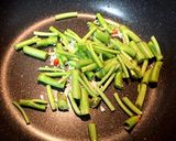 おつまみにもぴったり！空芯菜のピリ辛炒め作り方4写真