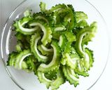 苦味控えめ　本格ゴーヤチャンプルー作り方1写真