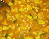 大きいズッキーニと青いミニトマトのカレー作り方3写真