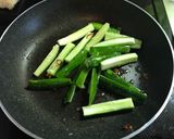 簡単キュウリのイタリアン風炒め物作り方3写真