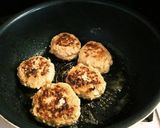 簡単☆絶品☆煮込みハンバーグ作り方7写真