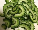 ゴーヤと豚バラのペペロン焼きそば作り方1写真