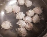 白菜と鶏団子のコンソメスープ作り方2写真