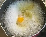 落とし卵の味噌汁作り方3写真