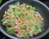 簡単！タコと大葉レタスの生姜醤油炒飯作り方4写真
