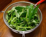 空芯菜（クーシンサイ）のニンニク炒め作り方2写真