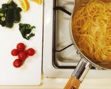 超簡単☆オクラとトマトの夏野菜和風パスタ作り方1写真