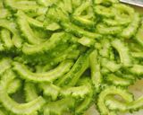 苦くない♪ゴーヤとツナの塩昆布サラダ作り方1写真
