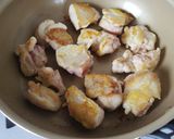 ☆簡単☆ごまたっぷり甘辛鶏もも作り方3写真