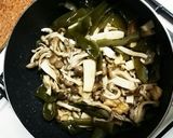高野豆腐と茎わかめとしめじの煮物　お弁当作り方4写真