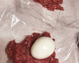 ゆで卵まるごとIN☆煮込み爆弾ハンバーグ作り方1写真