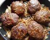 自慢のデミグラスソースで煮込みハンバーグ作り方4写真