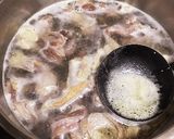 とろとろ♡牛すじとモツのW煮込み作り方1写真