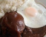 自慢のデミグラスソースで煮込みハンバーグ作り方8写真