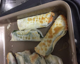 少し余った餃子の皮で！簡単ウインナー巻き作り方4写真