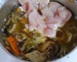 鶏むね肉とレタス きのこのコンソメスープ作り方10写真
