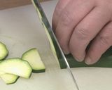 ズッキーニでサラダ冷麦作り方1写真