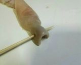 くるくる串打ちで！鶏皮のカリカリ焼き鳥♪作り方5写真