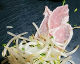 レンジで簡単！豚肉の豆苗&もやし巻き♪作り方2写真