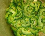 さっぱり食べたいゴーヤの梅干し炒め♪作り方1写真