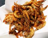 頭から尻尾まで食べつくす!石崎エビ唐揚げ作り方5写真