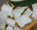 冬瓜と鶏ひき肉の煮物♪作り方1写真