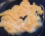 ささっと出来る 鶏肉のニラ玉作り方3写真