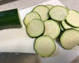 フライパンで❤️ズッキーニのチーズ焼き作り方1写真