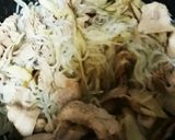 ごま油香る豚肉ゴボウと白滝の煮物　作り方4写真