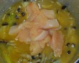 鶏むね肉ともやし しめじの味噌コンソメ煮作り方6写真