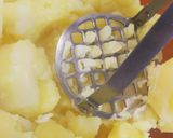 ポテトサラダで雪だるま～☺️作り方4写真