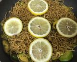 俺流！アボカドとレモンのソース焼そば作り方9写真
