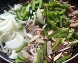 ピリ甘辛のタレ♪牛肉と野菜の細切り炒め作り方8写真