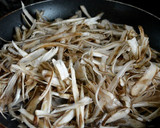 ひらひらごぼうと豚肉のきんぴら風作り方4写真