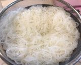 紹興酒香る海老とニンニクの芽焼きビーフン作り方1写真